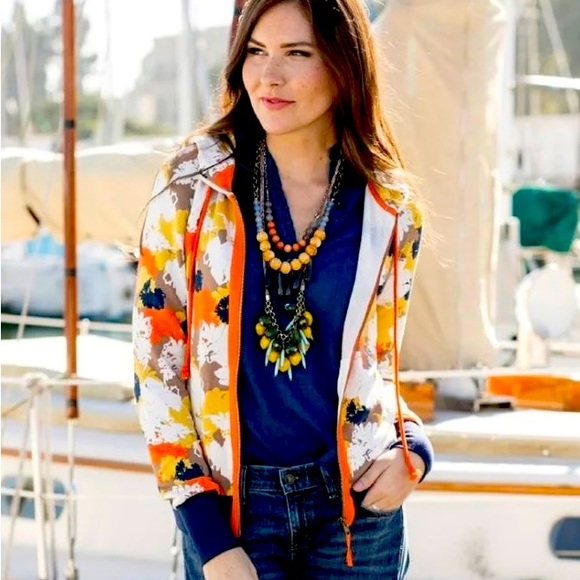 Evy’s Tree Hallie M - Picture 1 of 5